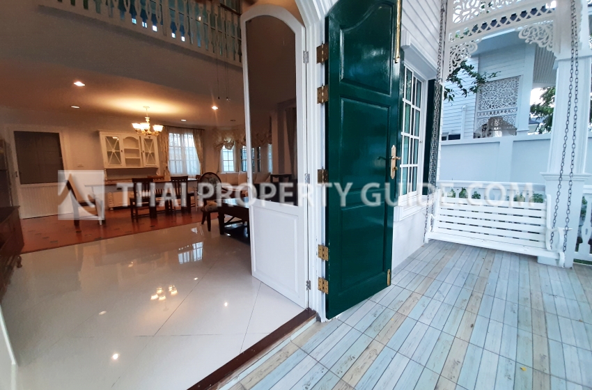 House with Shared Pool in Sukhumvit 